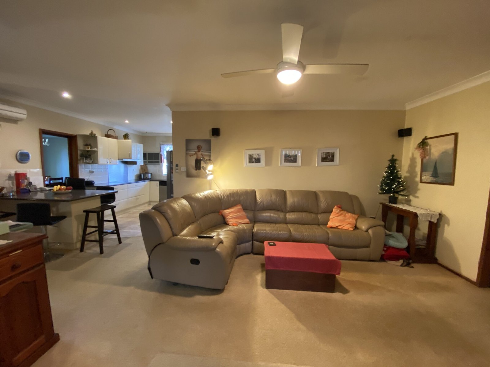 6 kotara lounge